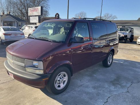 Used 2005 Chevrolet Astro Passenger image 6