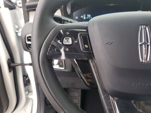 New 2026 Lincoln Corsair Premiere AWD/4WD image 24