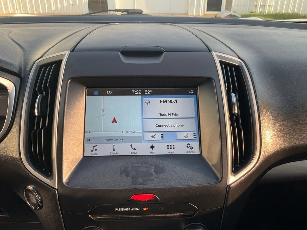 Used 2018 Ford Edge SEL w/ Equipment Group 201A FWD image 13