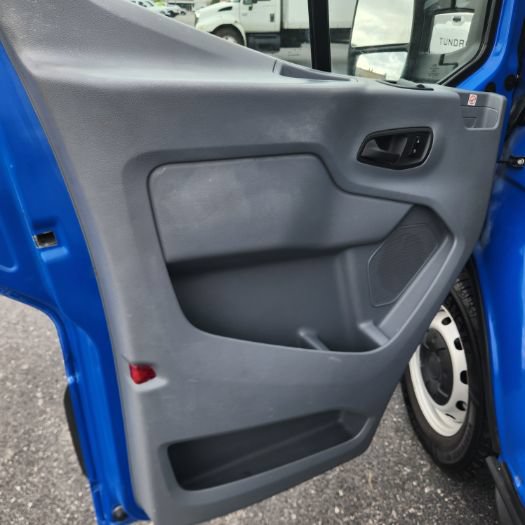 Used 2019 Ford Transit 250 148 Medium Roof RWD image 16