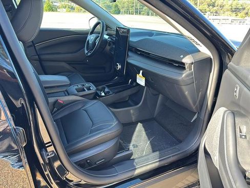 New 2025 Ford Mustang Mach-E Premium image 19