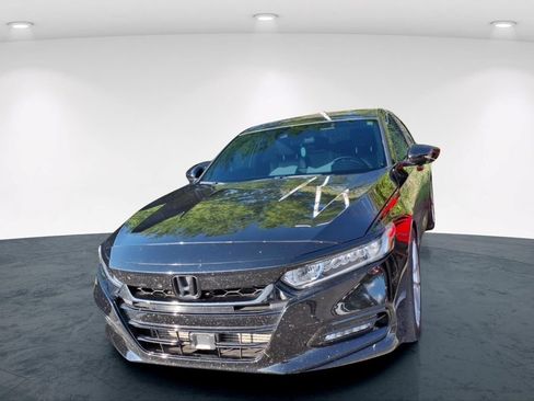 Used 2019 Honda Accord Sport image 5