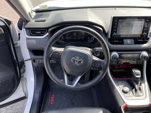 Certified 2021 Toyota RAV4 TRD Off-Road AWD/4WD image 11
