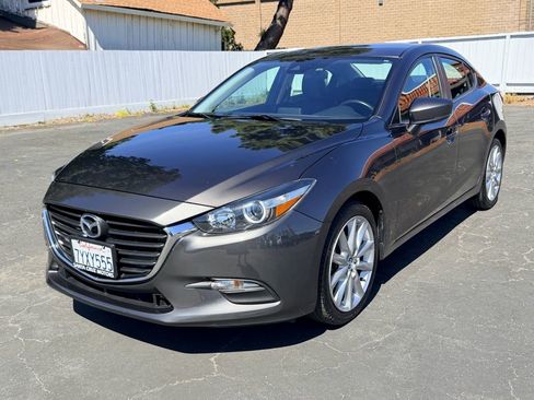 Used 2017 MAZDA MAZDA3 Touring image 3