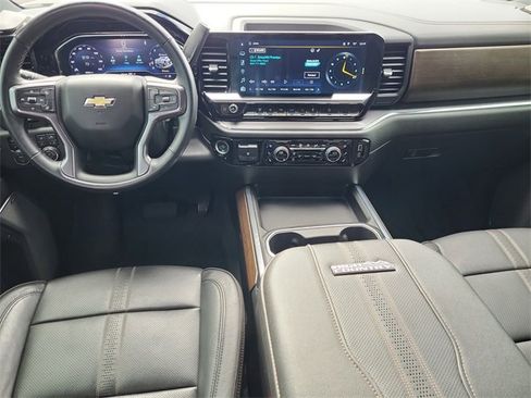 Used 2024 Chevrolet Silverado 3500 High Country w/ Technology Package image 12