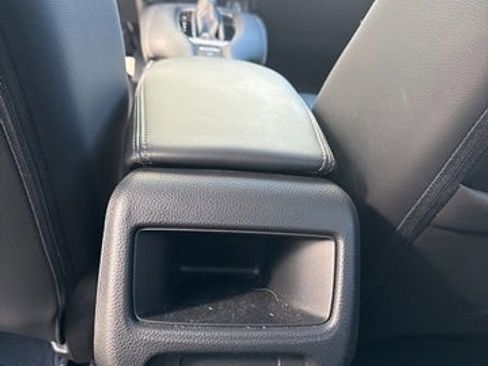 Used 2024 Honda HR-V EX-L image 15