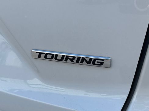 Used 2022 Honda CR-V Touring image 11
