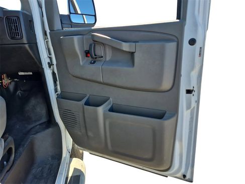 Used 2021 GMC Savana 2500 w/ Driver Convenience Package image 27