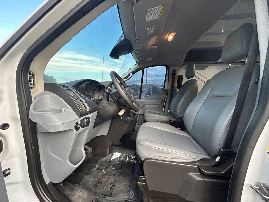 Used 2019 Ford Transit 250 148 Low Roof RWD image 10