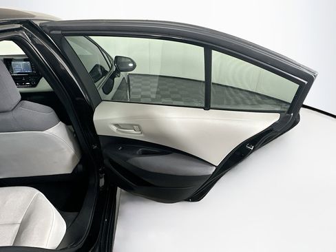 Used 2022 Toyota Corolla L image 27