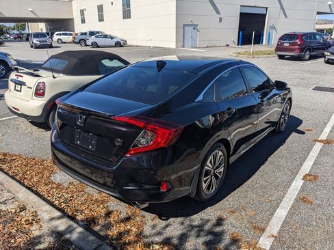 Used 2017 Honda Civic EX-L image 8