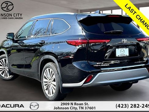 Used 2021 Toyota Highlander Platinum AWD/4WD image 13