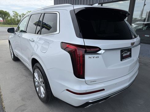 Used 2022 Cadillac XT6 Premium Luxury AWD/4WD image 7