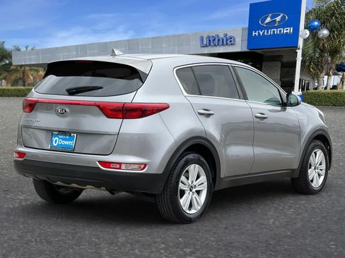 Used 2019 Kia Sportage LX FWD image 3
