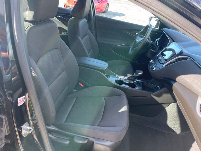 Used 2024 Chevrolet Malibu LT w/ Midnight Edition FWD image 17