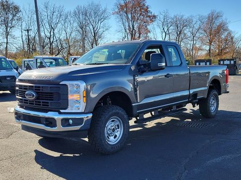 New 2026 Ford F250 XL w/ XL Off-Road Package image 8