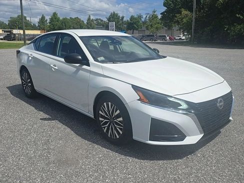 Used 2026 Nissan Altima 2.5 SV FWD image 8