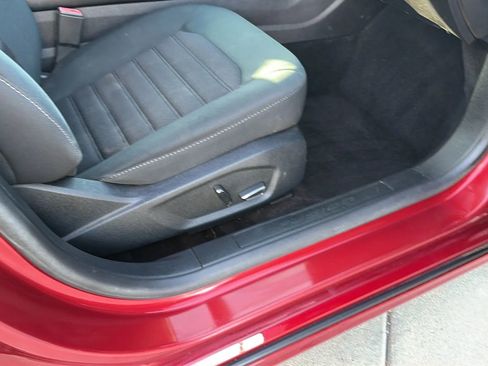 Used 2018 Ford Fusion SE w/ Fusion SE Technology Package FWD image 71