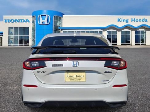 Used 2025 Honda Civic Sport Touring image 8