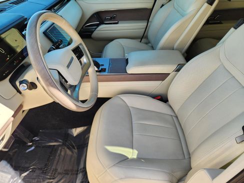 Certified 2024 Land Rover Range Rover Autobiography AWD/4WD image 8