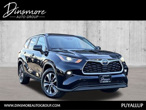 Used 2023 Toyota Highlander XLE image 1