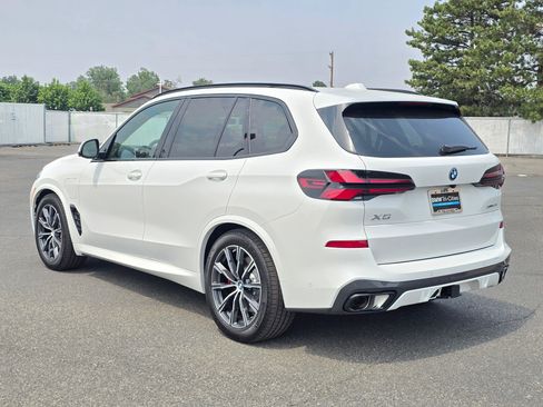 New 2026 BMW X5 xDrive50e w/ M Sport Package AWD/4WD image 5