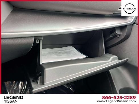 Certified 2026 Nissan Rogue SV AWD/4WD image 33