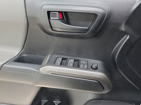 Certified 2022 Toyota Tacoma SR5 image 25