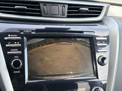 Used 2021 Nissan Murano SV FWD image 16