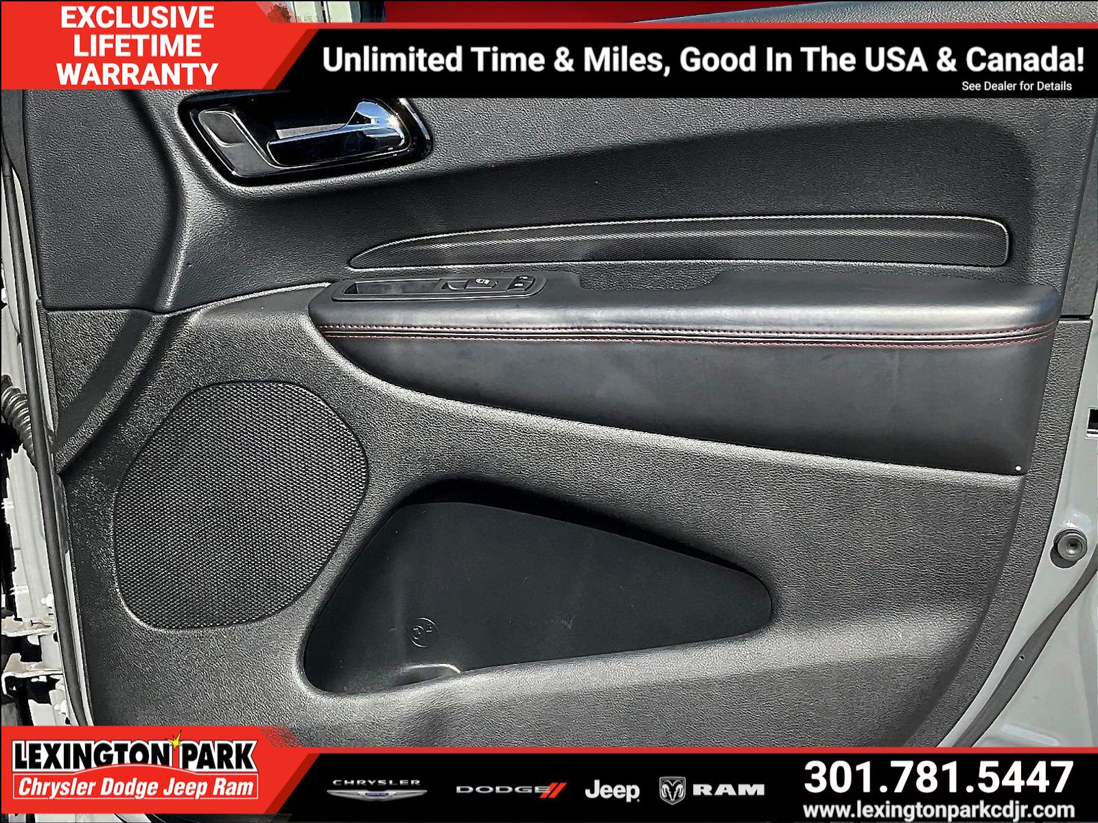 Used 2023 Dodge Durango R/T w/ Tow 'N Go Package AWD/4WD image 28