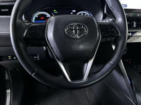 Used 2023 Toyota Venza XLE AWD/4WD image 11