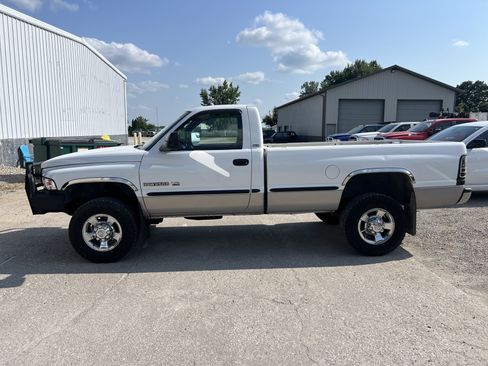Used 1999 Dodge Ram 2500 Truck 4x4 Regular Cab image 1