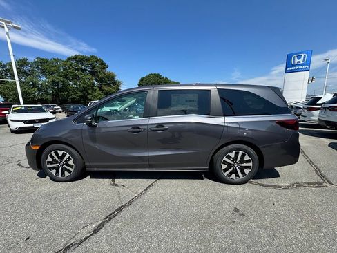 New 2026 Honda Odyssey EX-L image 3