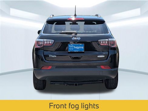 Used 2019 Jeep Compass Latitude FWD image 6