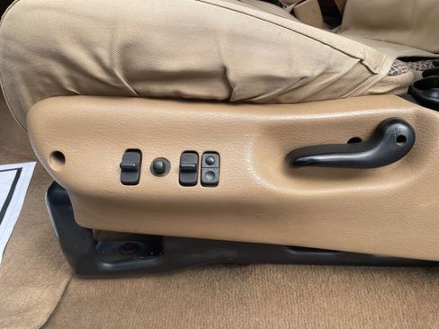 Used 2000 Dodge Ram 2500 Truck SLT image 12