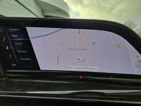 Certified 2023 Cadillac Escalade Premium Luxury w/ LPO, Illumination Package image 22