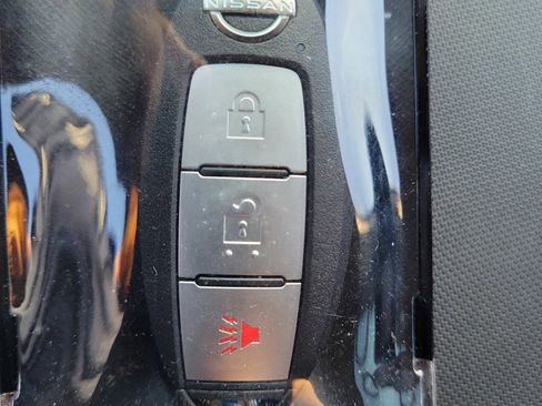 Used 2023 Nissan Frontier SV w/ Tow Package image 33