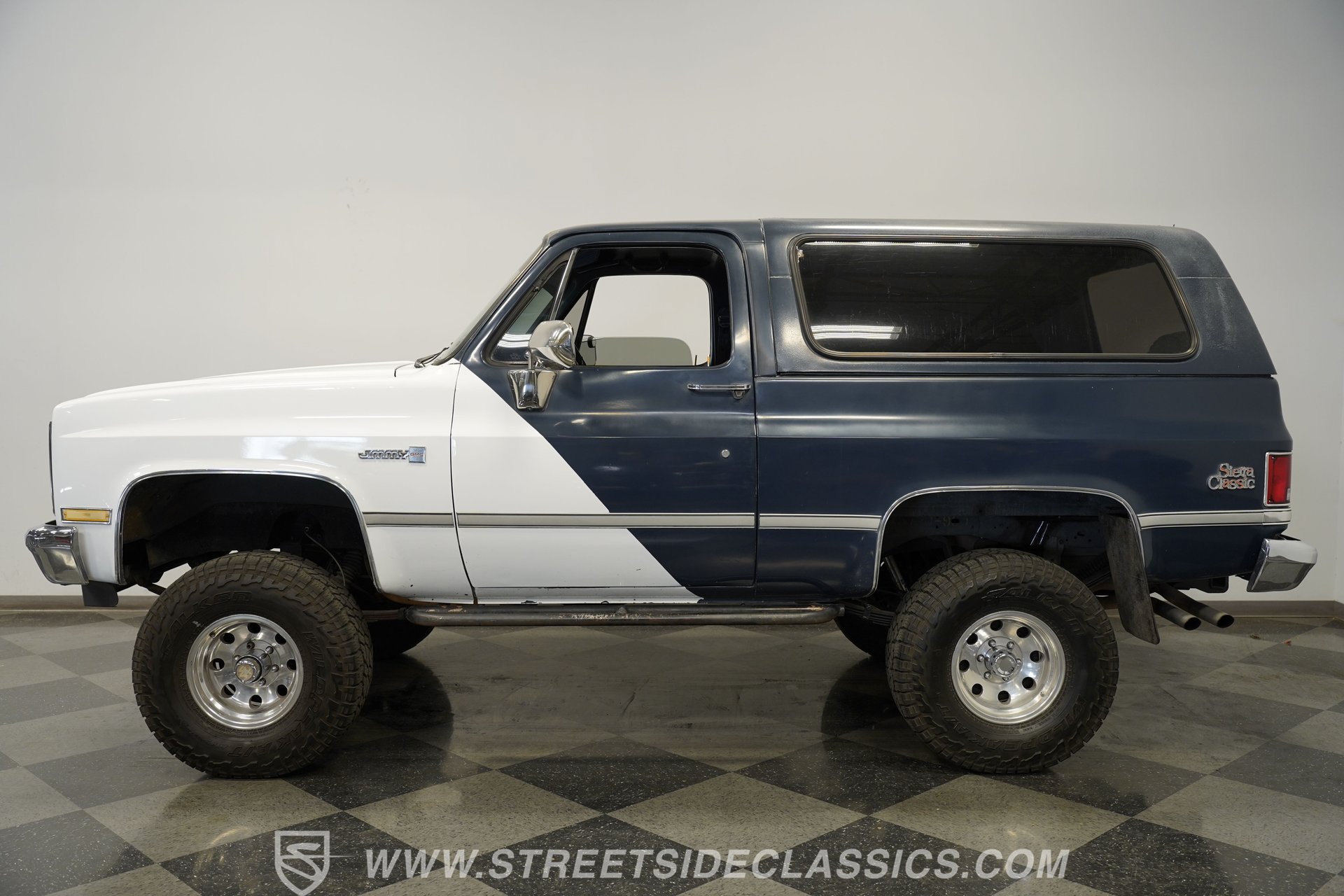 Used 1988 GMC Jimmy 4WD image 2