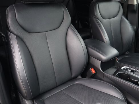 Used 2019 Hyundai Santa Fe Limited image 18