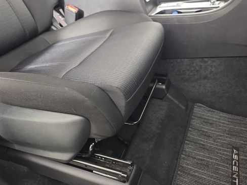 Certified 2023 Subaru Ascent 8-Passenger AWD/4WD image 28