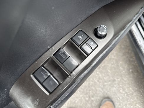 Used 2021 Toyota Camry XSE image 16