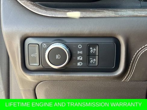 Used 2022 Ford Explorer Platinum w/ Equipment Group 601A AWD/4WD image 33