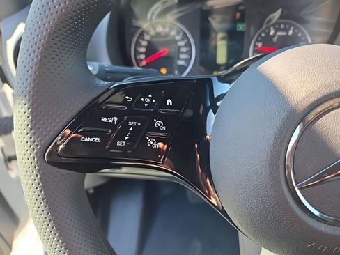 Used 2025 Mercedes-Benz Sprinter 2500 image 11