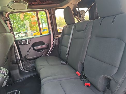 Used 2021 Jeep Wrangler Unlimited Sport AWD/4WD image 13