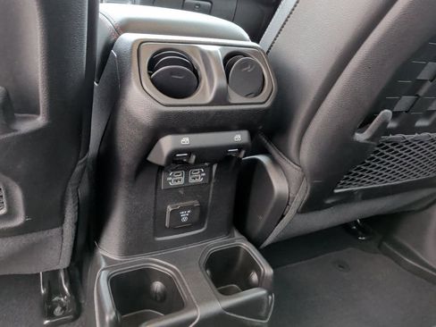 Used 2023 Jeep Gladiator Rubicon w/ Cold Weather Group image 13