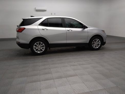 Used 2020 Chevrolet Equinox LS image 10