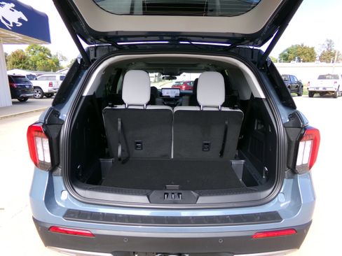 New 2025 Ford Explorer Active w/ Active Comfort Package image 9