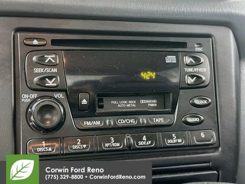 Used 2001 Nissan Frontier XE AWD/4WD image 13