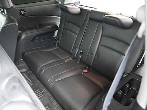 Used 2021 Honda Pilot Touring image 28