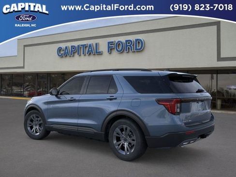New 2026 Ford Explorer Active w/ Active Comfort Package image 4